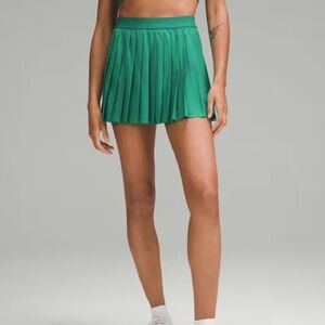 LULULEMON CASCADIA GREEN PLEATED SKIRT
